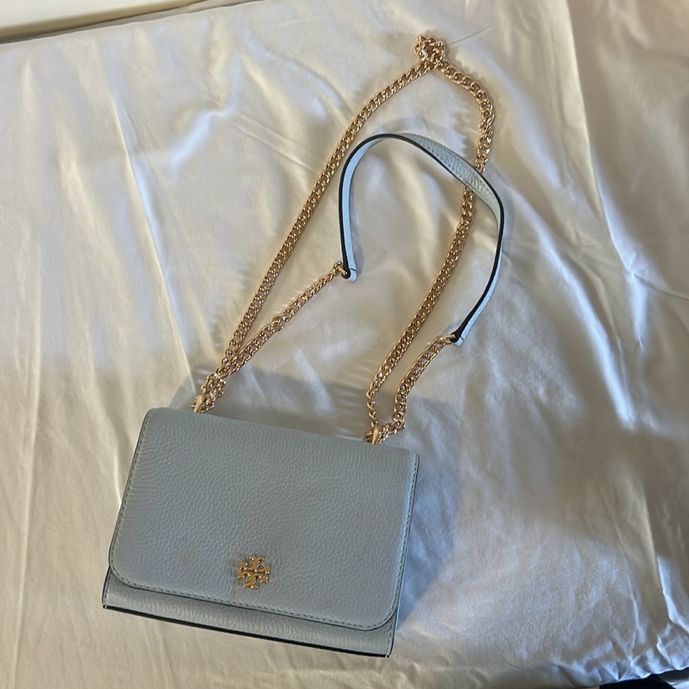 Carter Shrunken crossbody